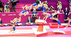 Secuencia fotográfica de saltos masculinos en los Juegos Olímpicos de Londres 2012.