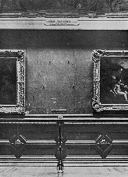 Hueco dejado por el robo de 1911 en el Museo del Louvre