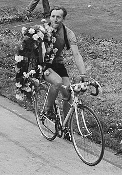 Fotografía de perfil de Jean Bogaerts