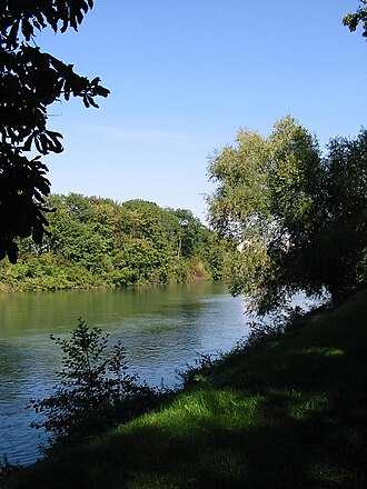 Paisaje fluvial representativo del río Marne