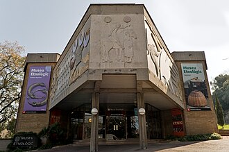 Entrada principal del Museo Etnológico de Barcelona