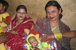 Primer corte de pelo de un bebé en el hinduismo