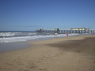 Playa y muelle de pescadores de Pinamar