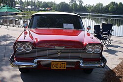Un automóvil clásico similar al de la novela Christine.