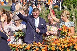 Familia real neerlandesa en el Koningsdag 2014