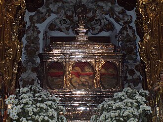 Arca con reliquias de los mártires en la Basílica de San Pedro en Córdoba