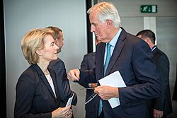 Ursula von der Leyen y Michel Barnier