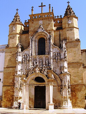 Vista general del Monasterio de Santa Cruz en Coímbra