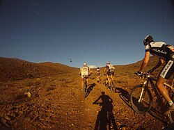 Ciclistas compitiendo en una etapa de la Cape Epic en 2009