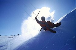 Snowkite con tabla de snowboard o esquís