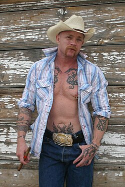 Retrato de Buck Angel, actor y activista transexual.