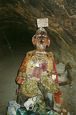 Representación del Tío de la mina en el museo mineralógico de San José.