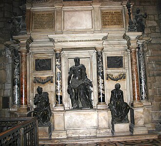 Monumento a Gian Giacomo Medici en la Catedral de Milán por Leone Leoni