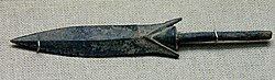 Una punta de flecha de bronce del siglo IV a. C., hallada en Olynthus, Calcídica, Grecia