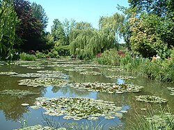 Estanque de los lirios de agua de Claude Monet en Giverny