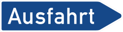 Signo de tráfico que indica la salida en las autovías de Alemania