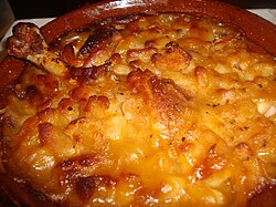 Plato de cassoulet en Carcasona