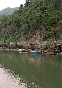 Antiguos embarcaderos en la ría del Deva