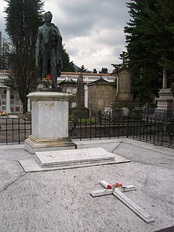 Tumba de Francisco de Paula Santander en el Cementerio Central de Bogotá