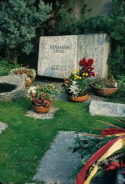 Tumba de Hermann y Ninon Hesse en Collina d'Oro