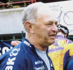 Retrato o representación de fichas deportivas de Jean-Pierre Schmitz