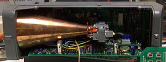Componentes internos de un radar de control de velocidad
