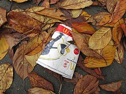 Envases desechables de productos McDonald's
