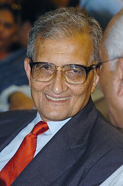 El economista Amartya Sen, contribuyó significativamente a la medición de la pobreza.