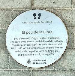 Placa identificativa de los Pequeños paisajes de Barcelona.