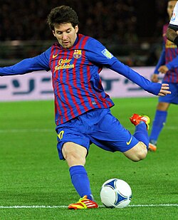 Lionel Messi celebrando durante su histórica temporada.