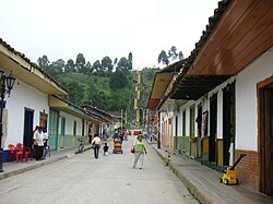 Calle tradicional en Salento, Quindío