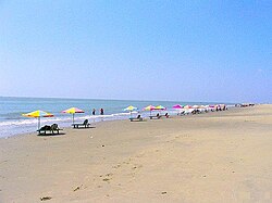 Extensa franja costera de Cox's Bazar en Bangladés.