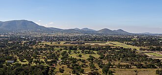Vista arqueológica de la antigua ciudad de Teotihuacán