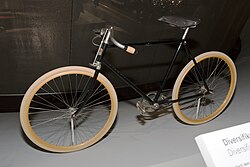 Detalle de una bicicleta Mercedes path-racer fabricada entre 1924 y 1926.