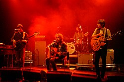 Fleet Foxes actuando en directo