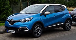 Renault Captur aparcado en la calle