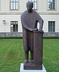 Monumento a Max Planck en la Universidad Humboldt de Berlín