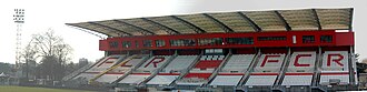 Vista general del terreno de juego y las gradas del Stade Robert Diochon