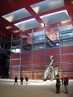 Brushstroke (Pincelada), escultura en el Museo Reina Sofía