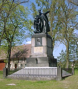 Memorial erigido en honor a Bülow en Dennewitz