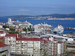 Cruceros de lujo atracados simultáneamente en Vigo