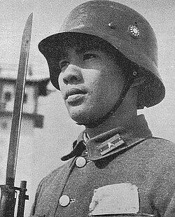 Soldado con casco M1935