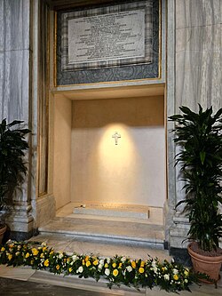 Tumba vinculada al papa Francisco