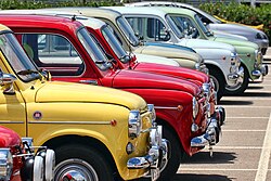 SEAT 600