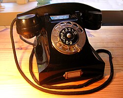 Teléfono Ericsson de baquelita