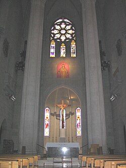 Interior del templo superior del Sagrado Corazón
