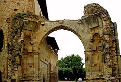 Vestigios del Monasterio Real de San Benito en Sahagún