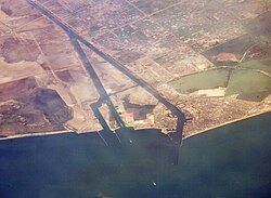 Puerto Saíd en el acceso al canal de Suez desde el mar Mediterráneo