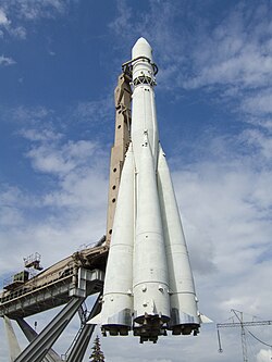 Cohete R-7 expuesto en VDNKh