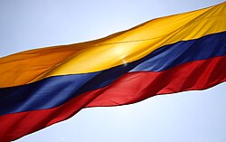 Izada de bandera en Colombia